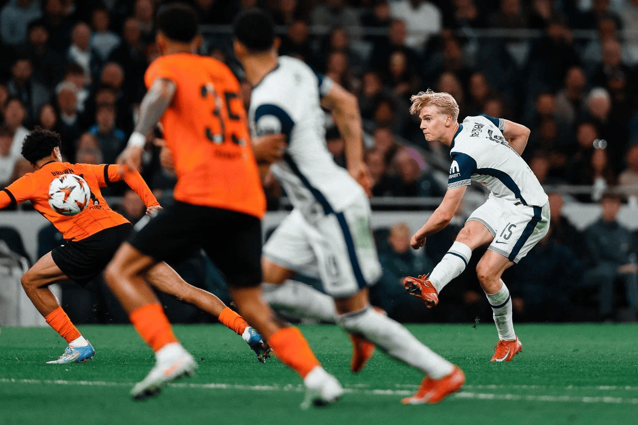 包含赛前英超焦点战，波特兰开拓者队长鼓劲，引发热议，年轻球员得到机会的词条