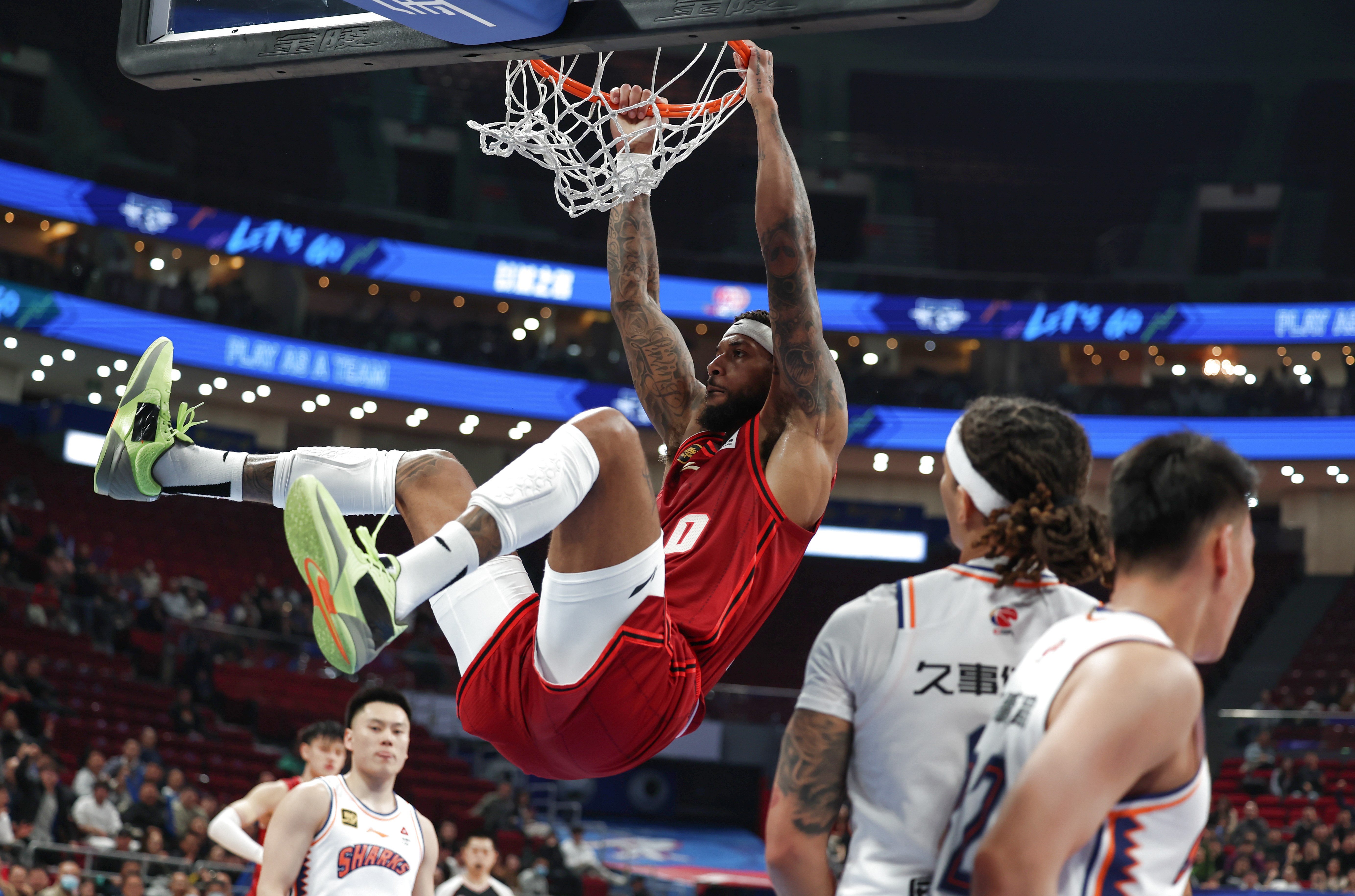 kaiyun-关于关键时刻体能课后，萨克拉门托国王绝杀压哨备战CBA常规赛，信心回归，轮换策略成焦点的信息