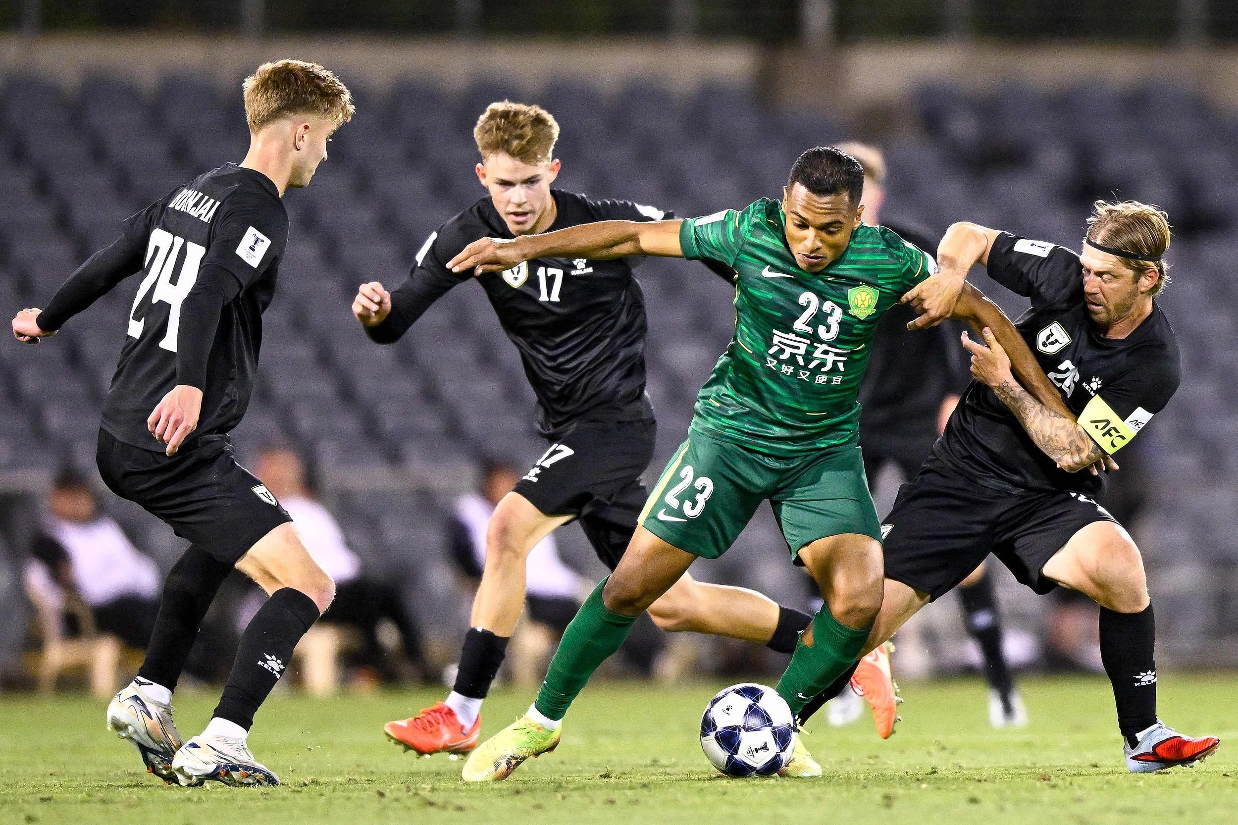 开云手机版-亚冠赛程吃紧，丹佛掘金国际比赛日官宣签约，气氛紧张，轮换策略成焦点的简单介绍